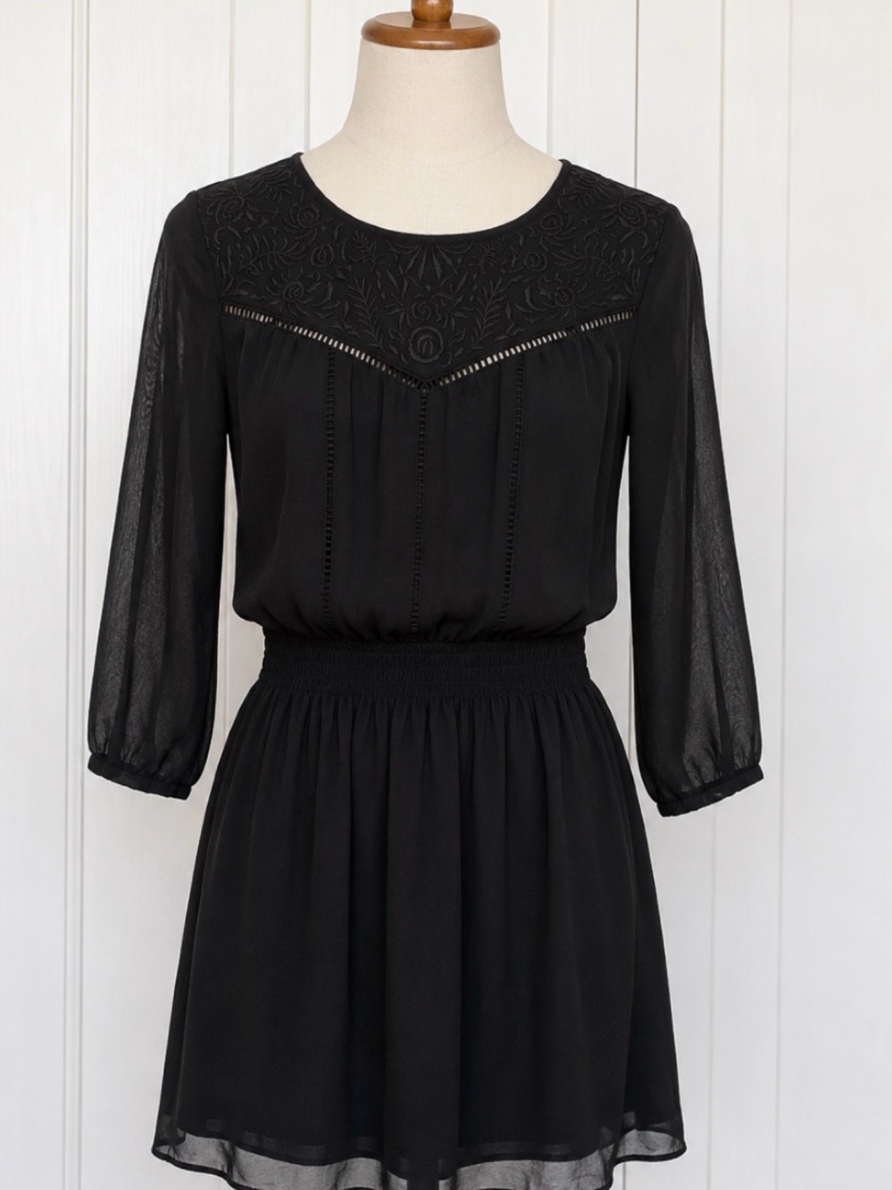 Sam Edelman Black Embroidered "Winter Folklore" Smocked Waist Dress – Size M